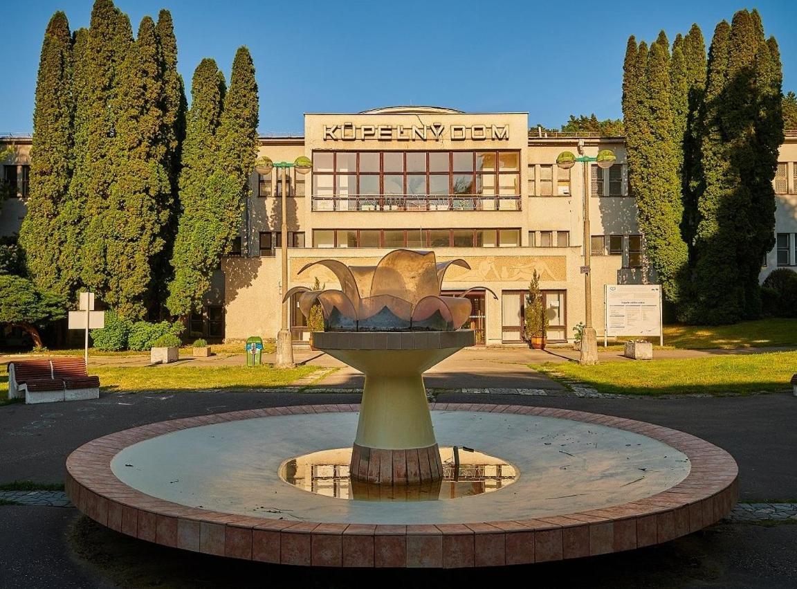 Hotel Palace - Kupele Sliač Екстериор снимка