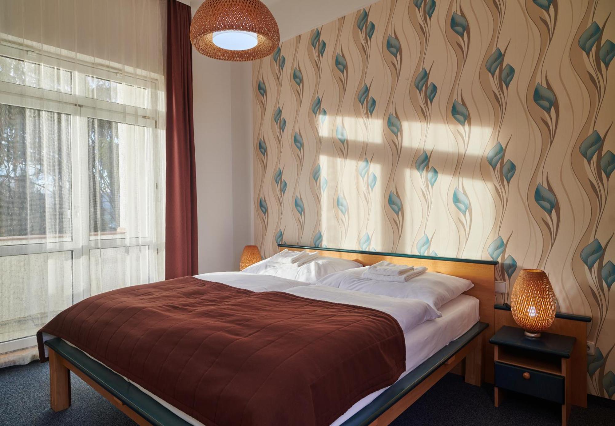 Hotel Palace - Kupele Sliač Екстериор снимка